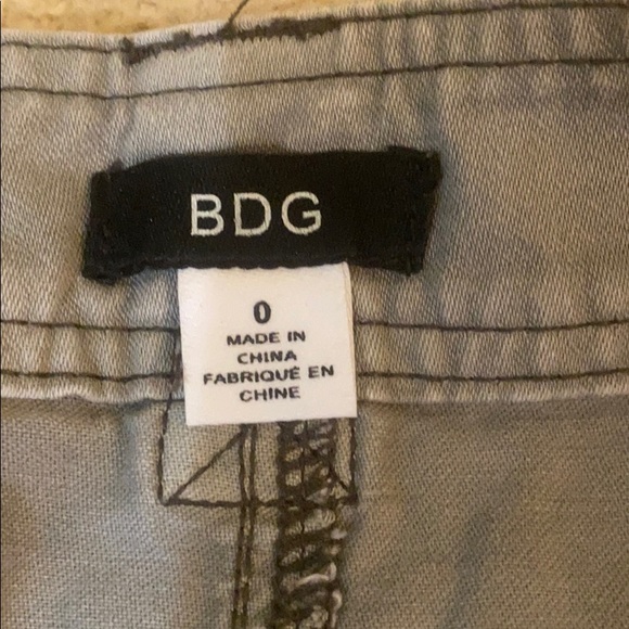 BDG skirt size 0 - Picture 2 of 2